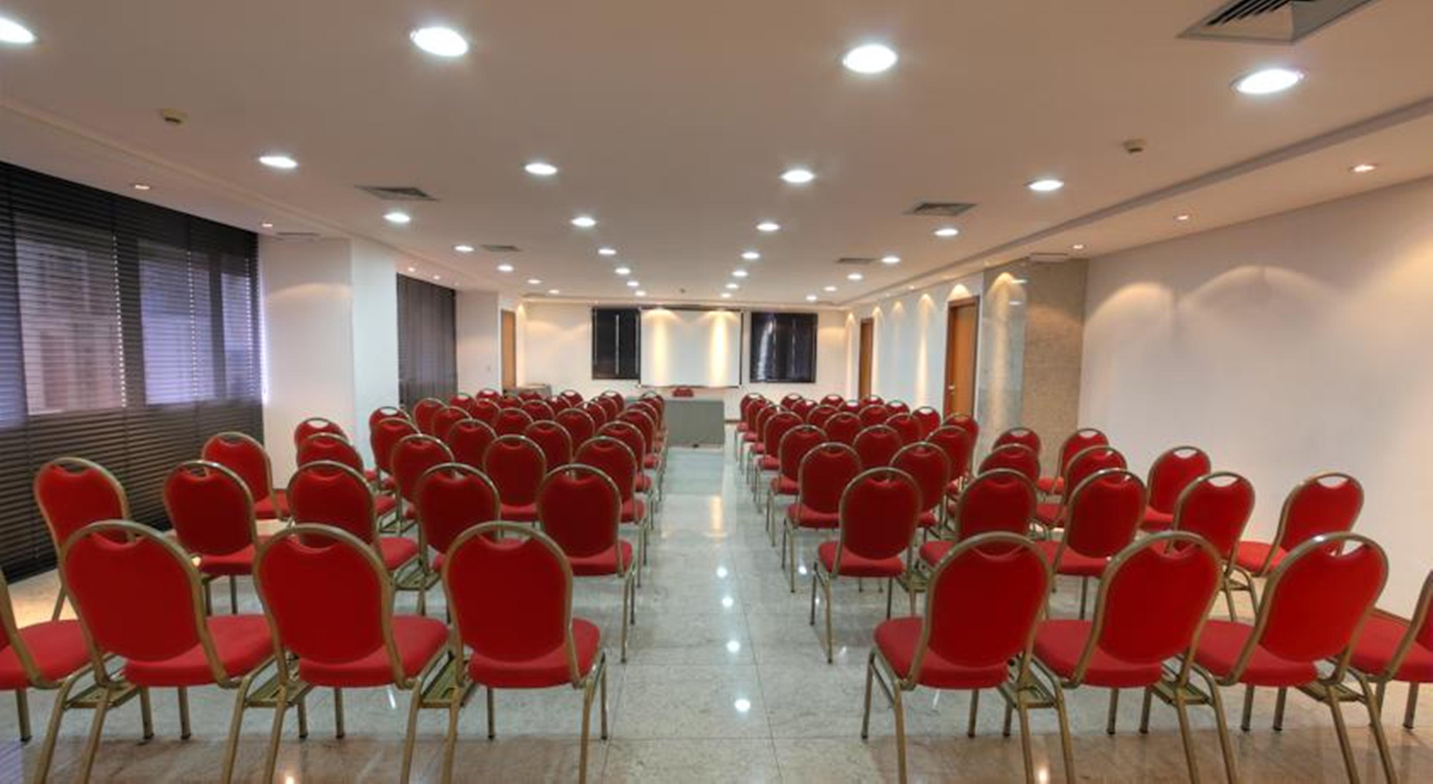 Hotel Bristol Brasil 500 Curitiba Batel Esterno foto