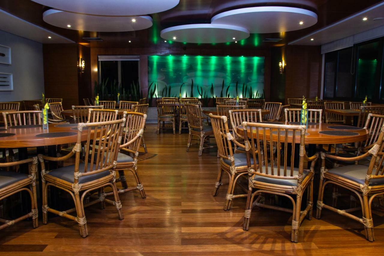 Hotel Bristol Brasil 500 Curitiba Batel Esterno foto